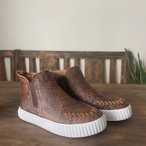 Reba By Justin shoes